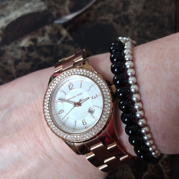 Michael Kors Rose Gold watch - Picture 8 of 13